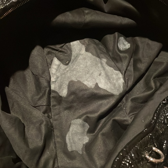 Authentic Miu Miu Patent Leather Bag Shiny - Picture 4 of 8